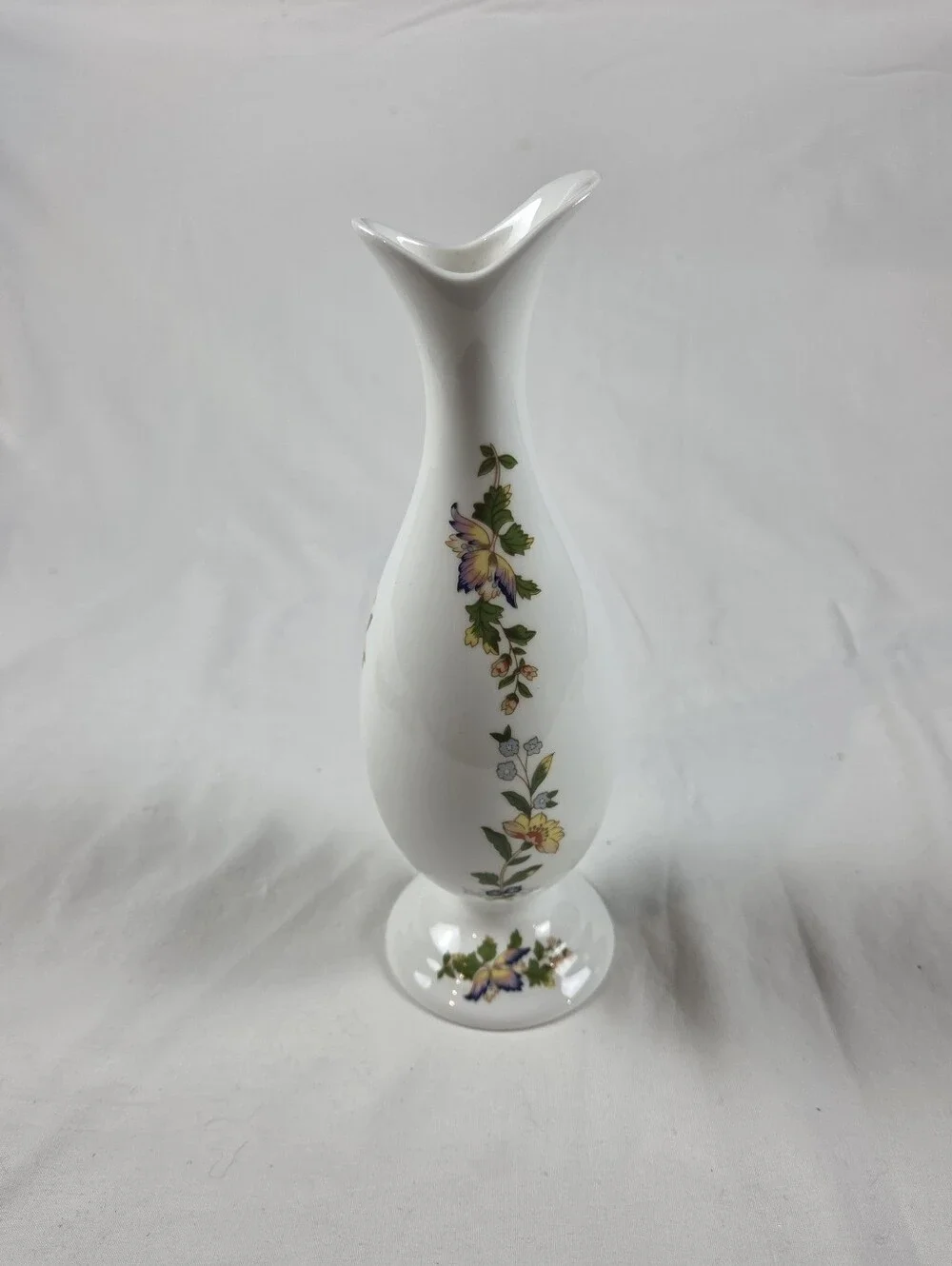 Aynsley Cottage Garden Floral Bone China Vase 9